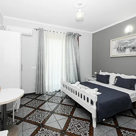 Fama 3* Škalngur